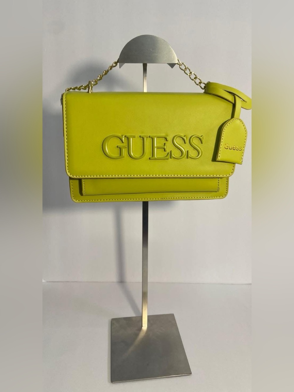 GUESS Bag✨👜 - Picture 2 of 10